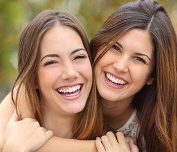 Brightening the teeth is one way to achieve a more brilliant, beautiful smile